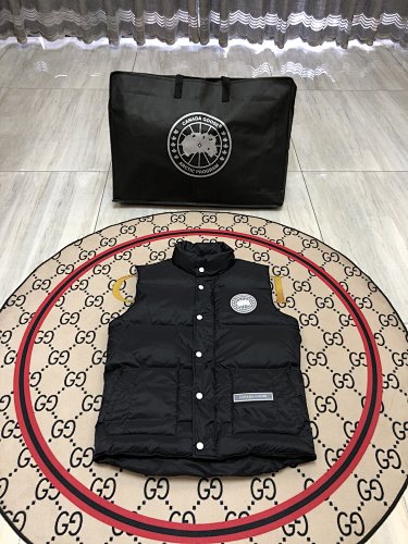 Canada Goose Black Freestyle Crew Down Vest
