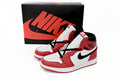 Jordan 1 Retro Chicago (2015) 555088-101