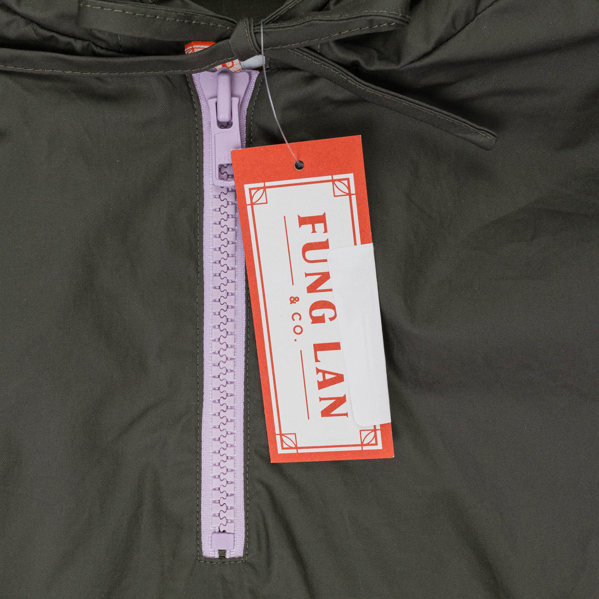 HALF ZIP ANORAK OLIVE/LAVENDER HOODIE
