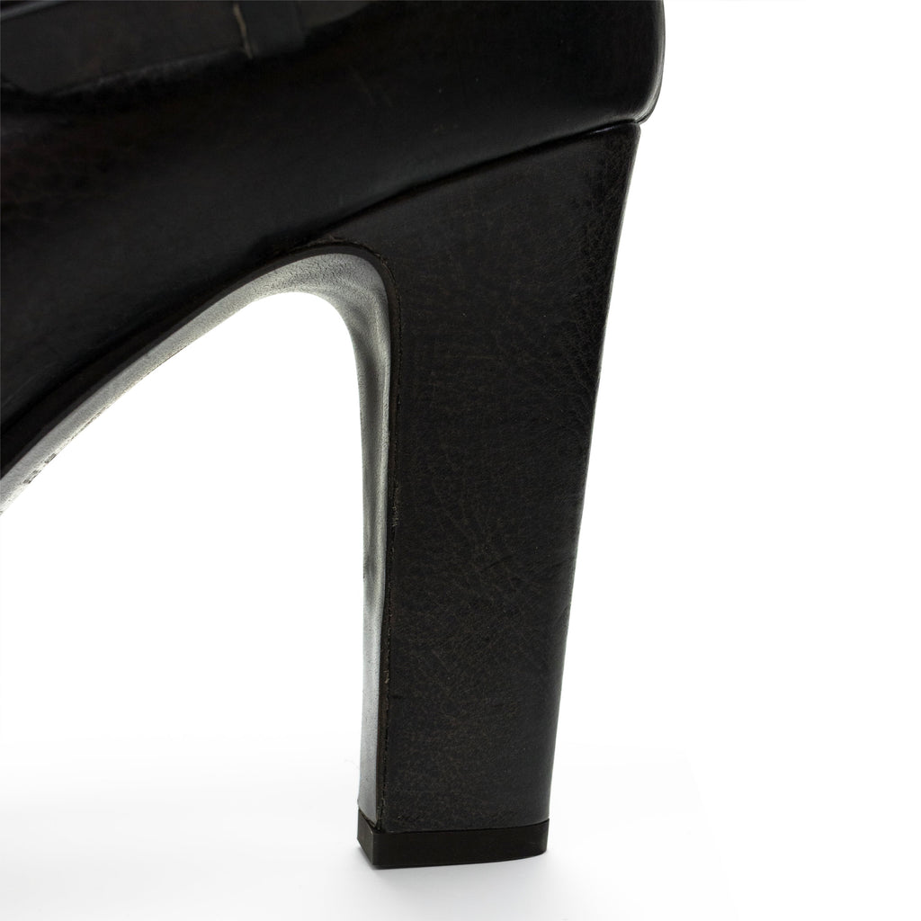 BROWN ANKLE STRAP HEELS