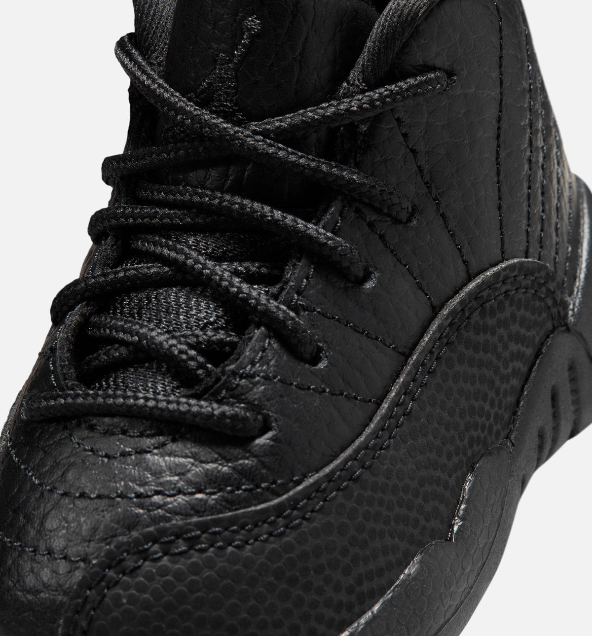 Air Jordan 12 Retro 'Bloodline' - Infant/Toddler Lifestyle Sneaker (Black/Varsity Red)