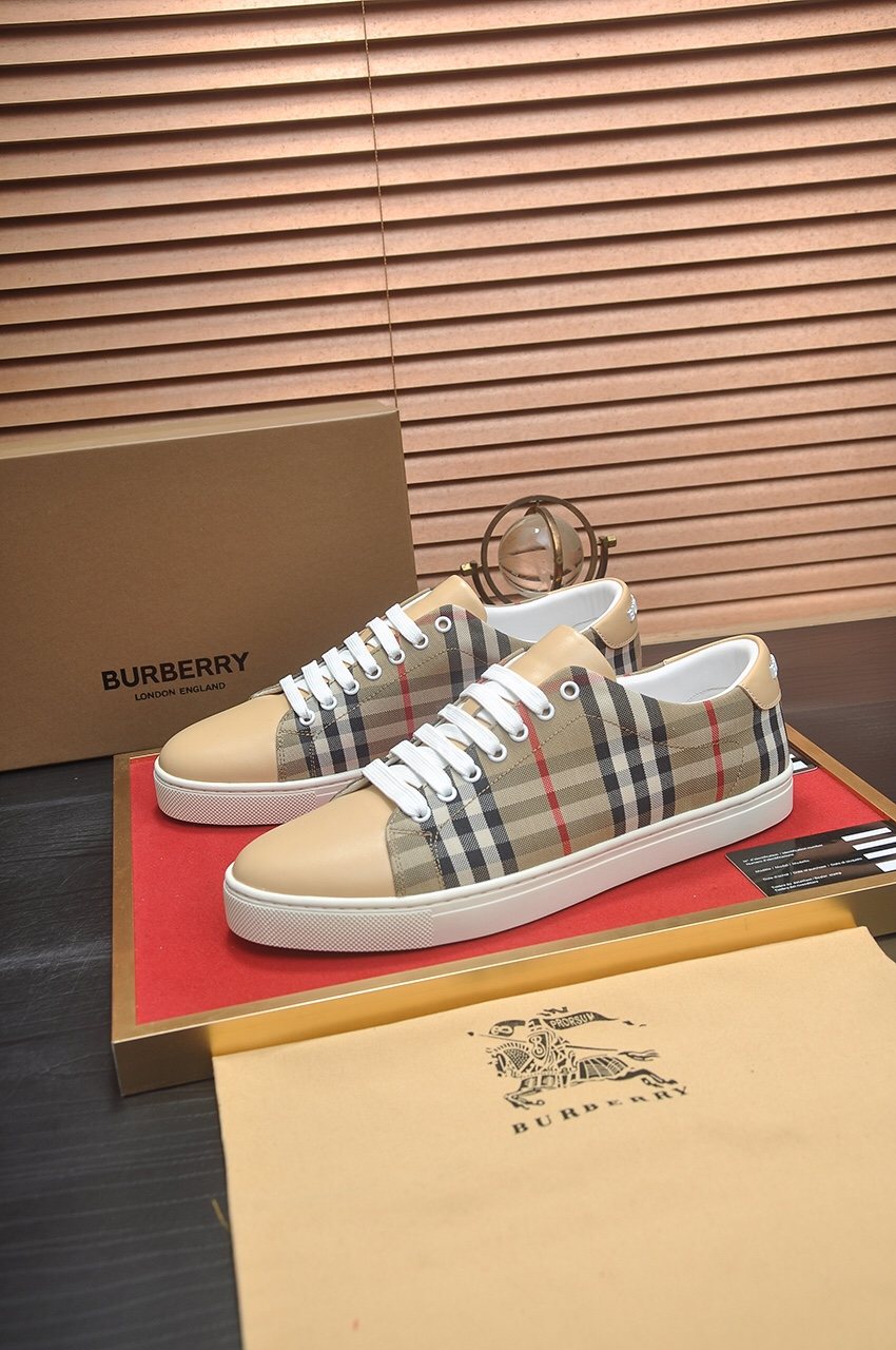 Burberry Beige Plaid Low-Top Sneakers - Lace-Up Closure
