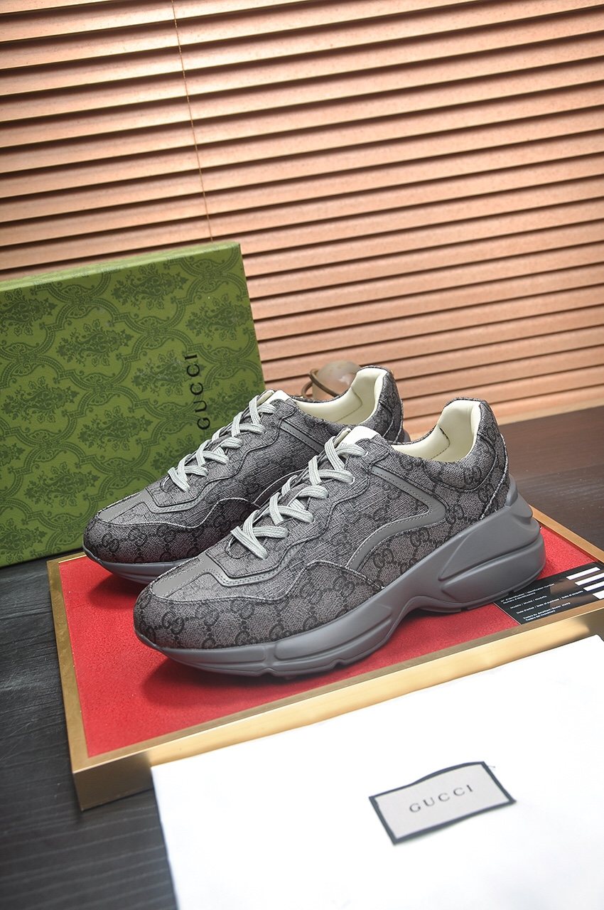 GUCCI Gray Patterned Low-Top Sneakers