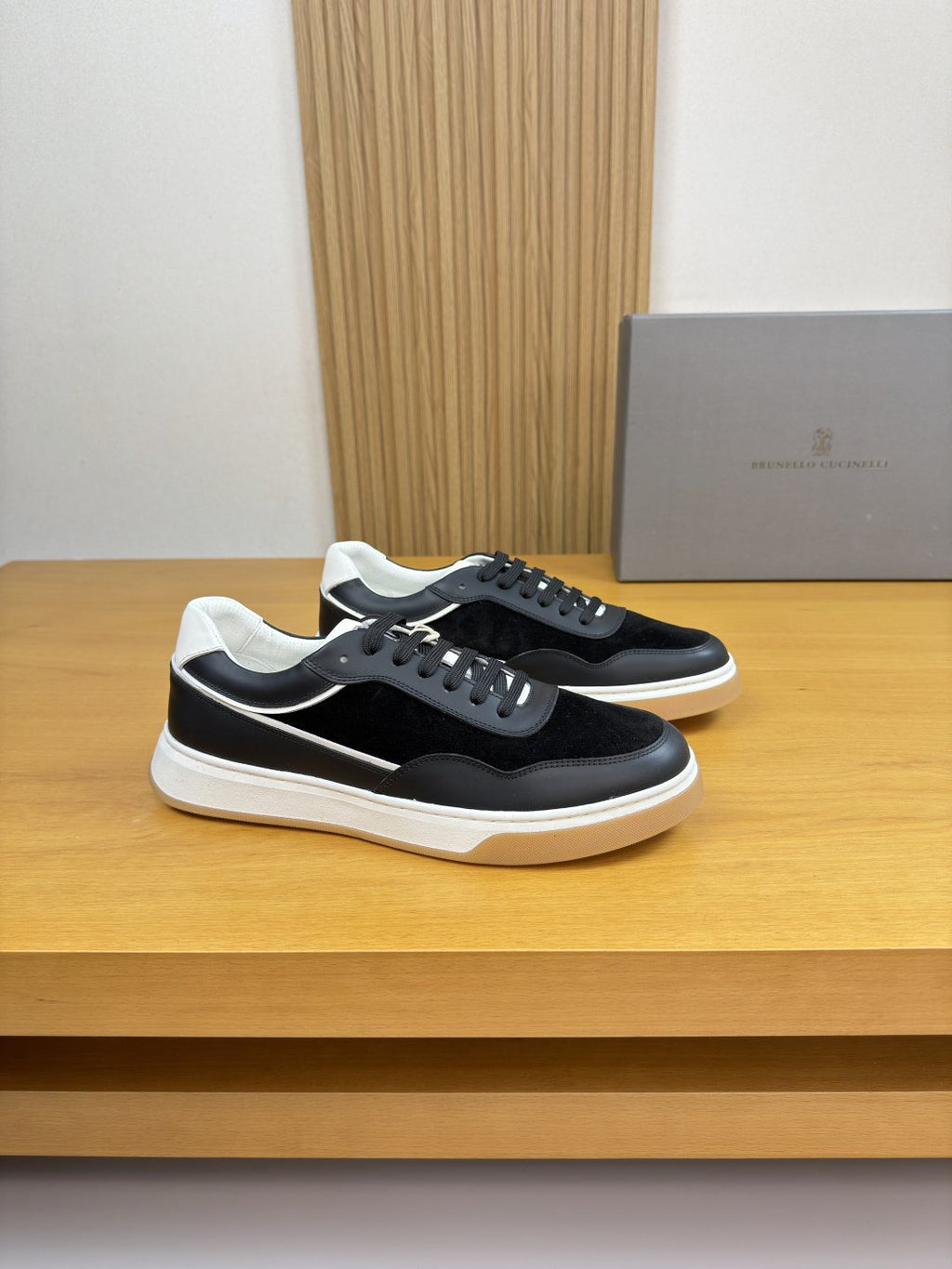 Brunello Cucinelli Color-Block Low-Top Sneakers