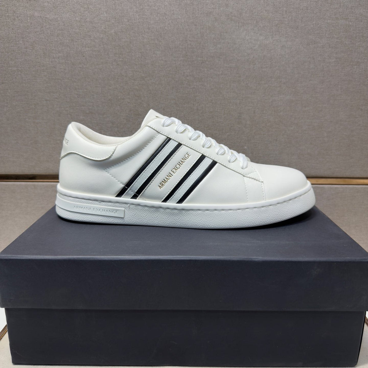Armani Men's Striped Low-Top Sneakers